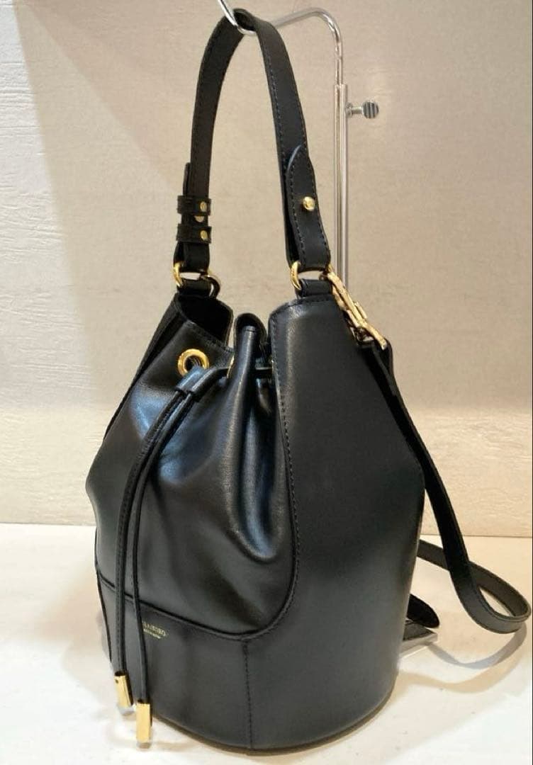 【美品】VIOLA'dORO V-1300ボトム切り替えバレル型巾着BAG 黒