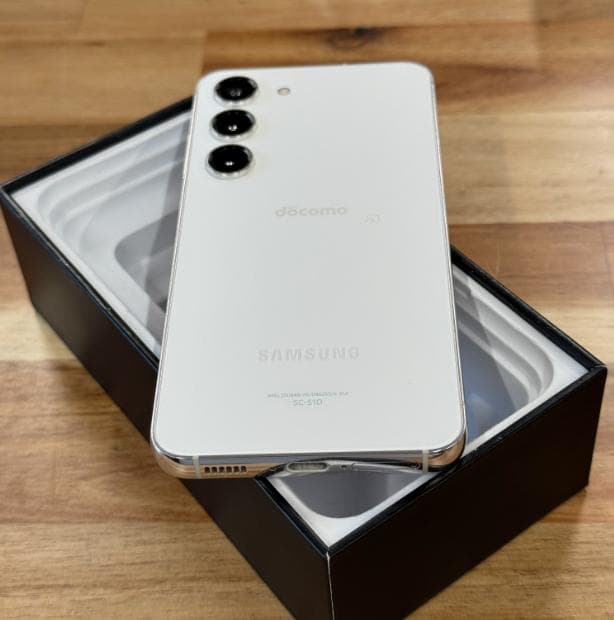 m*0様 [新品同様] ギャラクシー S23 256GB 国内版SIMフリー　1