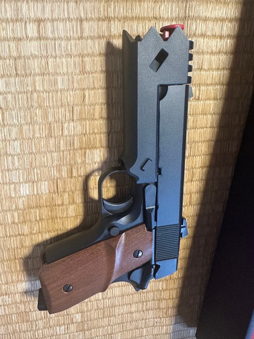 東京マルイ　千束の銃　(ガスガン)