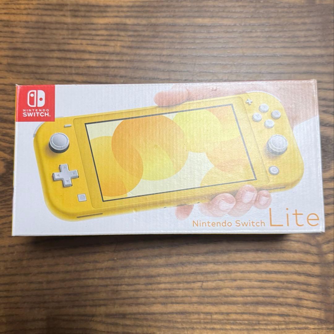 Nintendo Switch Lite イエロー　2024年製