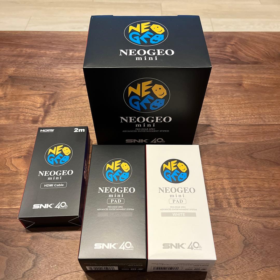 SNK NEOGEO mini 本体 + PAD 2個+ HDMIケーブル1個