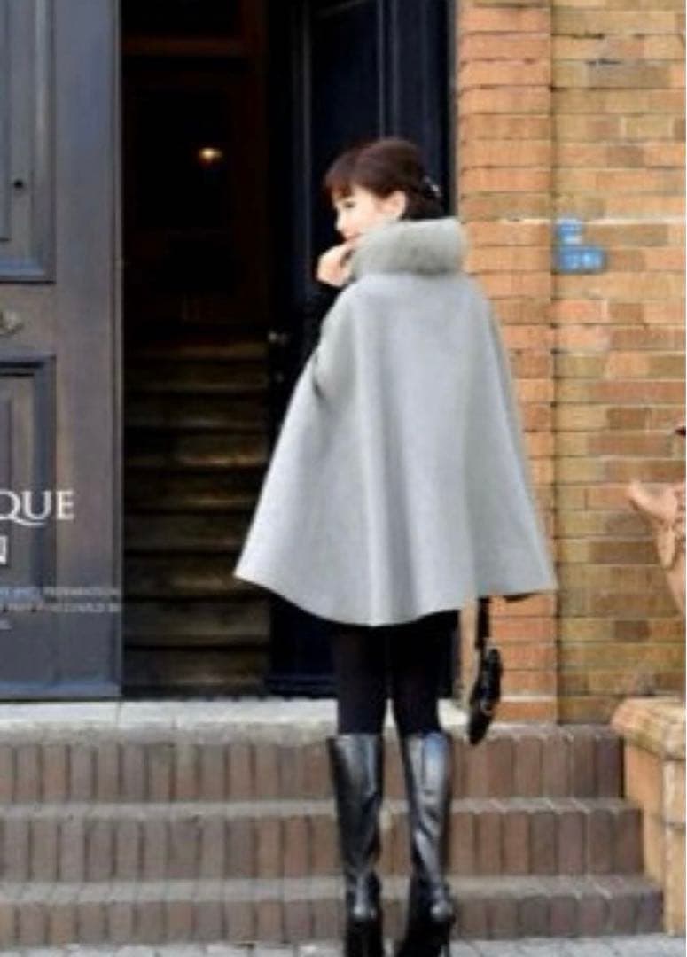 【美品】RUIRUE BOUTIQUE ケープコート フォックスファー付き