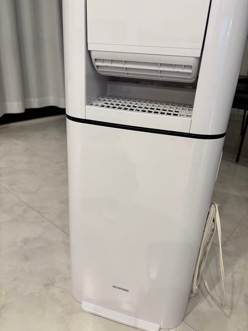 【2020年製】アイリスオーヤマ　除湿機　サーキュレーター　IJD-150-W