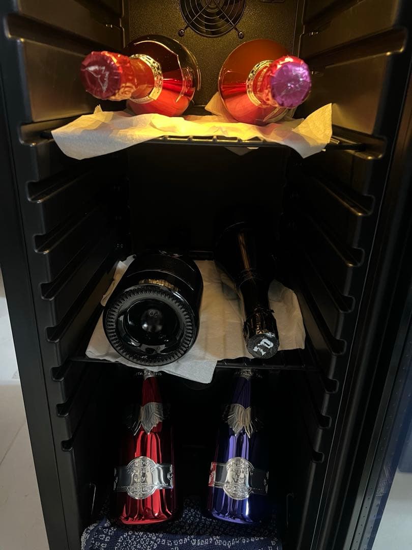 エンジェル シャンパンGODZILLA 70周年記念ボトル