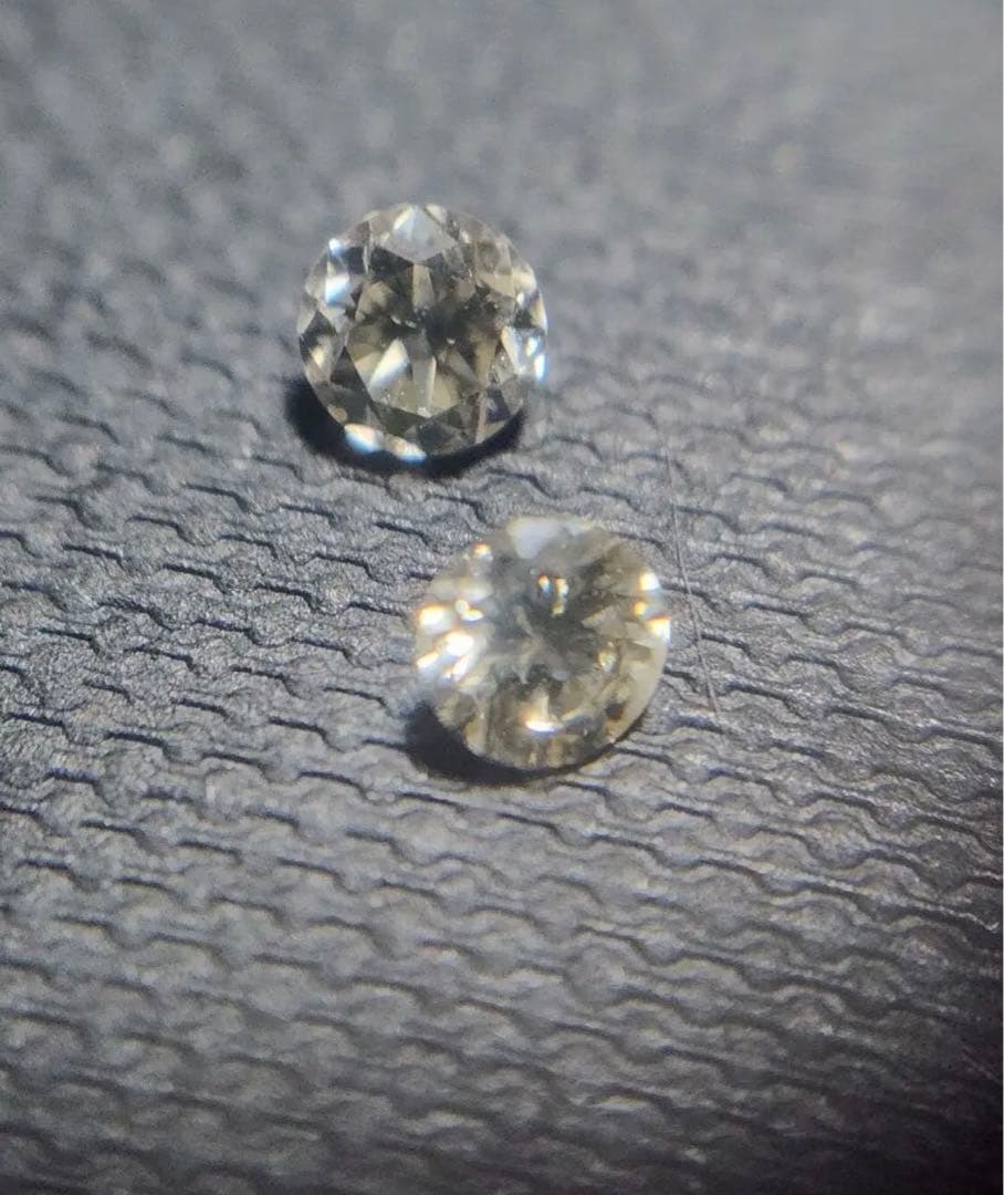 御依頼分、こちら3石セットのお値段です。