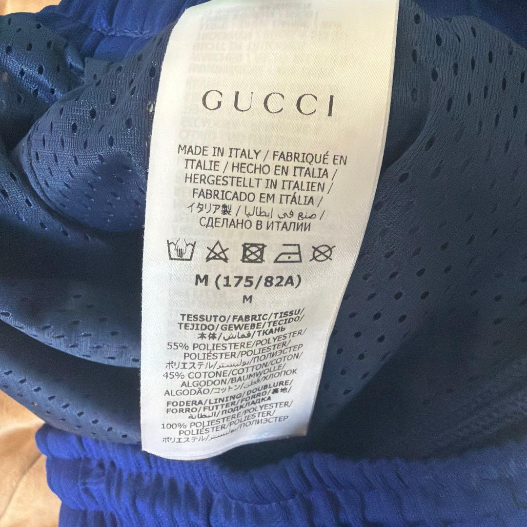 Gucci サイドストライプ ショートパンツ