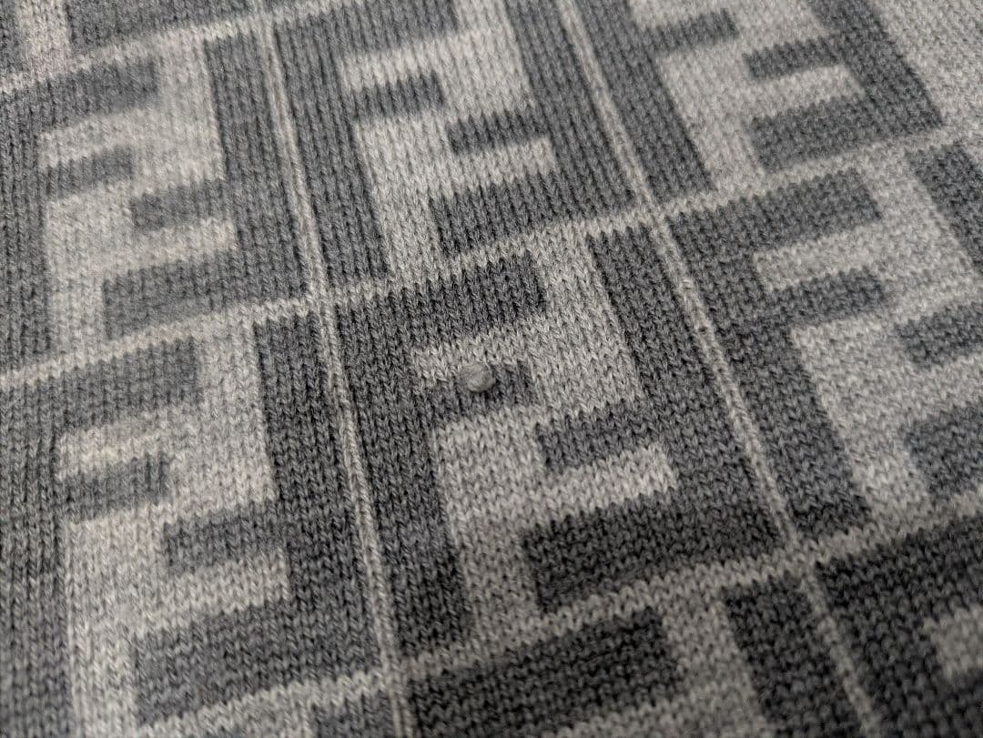 極美品★FENDI★Fロゴマフラー★ウール100％★リバーシブル★