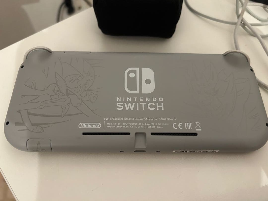 Nintendo Switch Lite ザシアン・ザマゼンタ