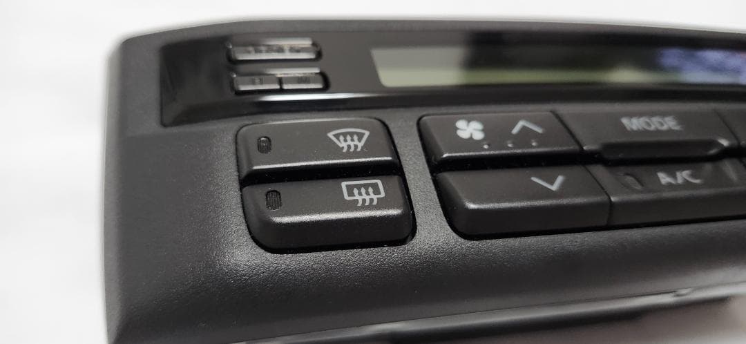 あ*ま様 スカイラインER34(後期) エアコンコントロールユニット