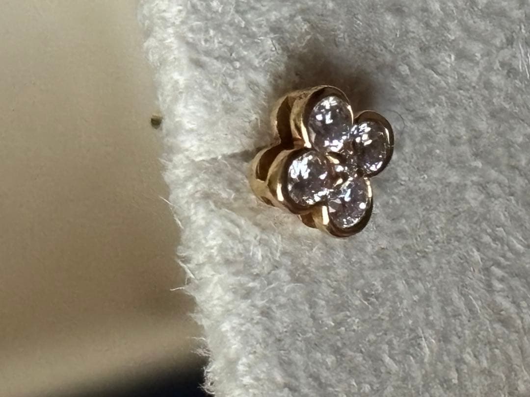 ヴァンドーム　k18 ダイヤ　ピアス