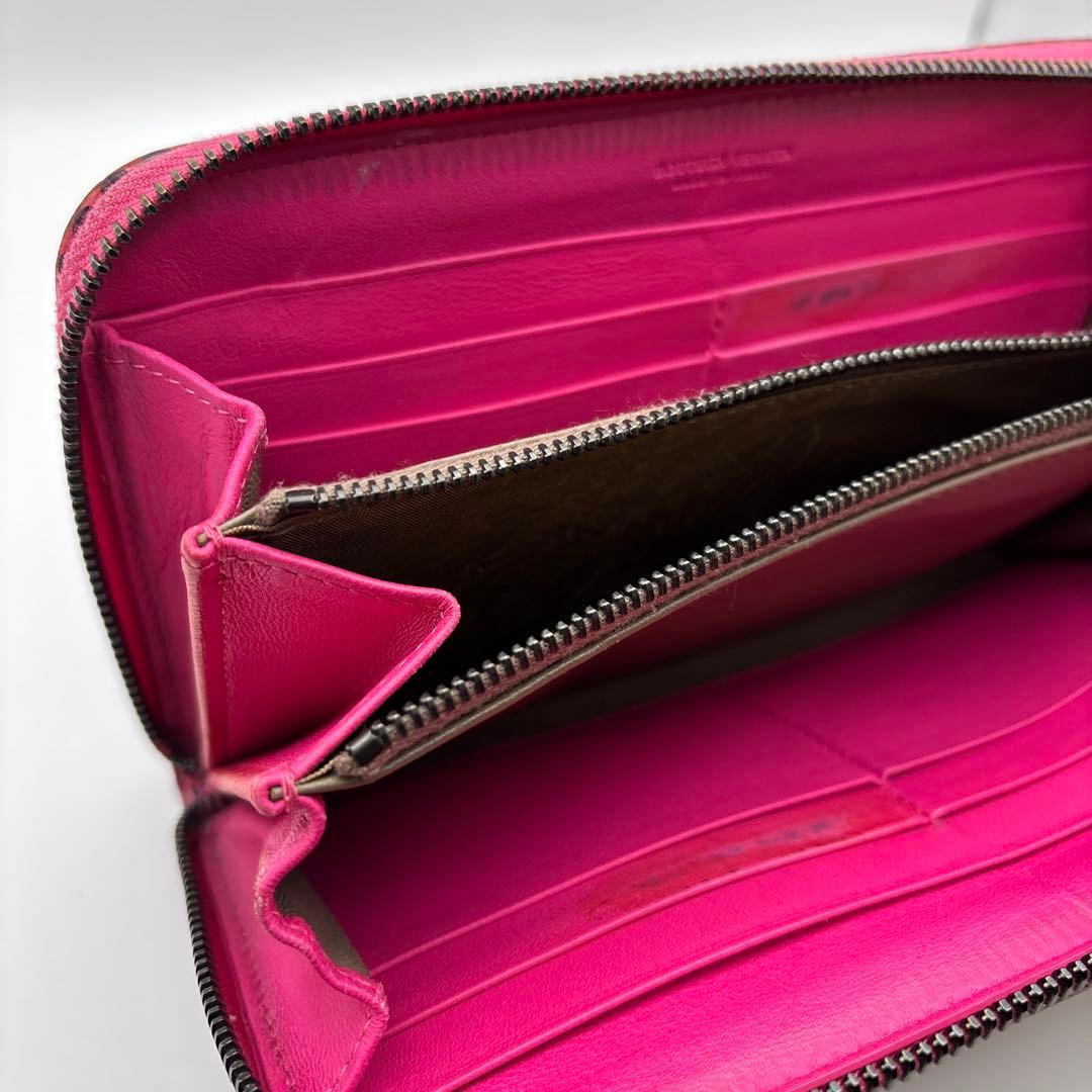 ◆正規品◆ボッティガヴェネタイントレチャート ラウンドファスナー長財布パイソン