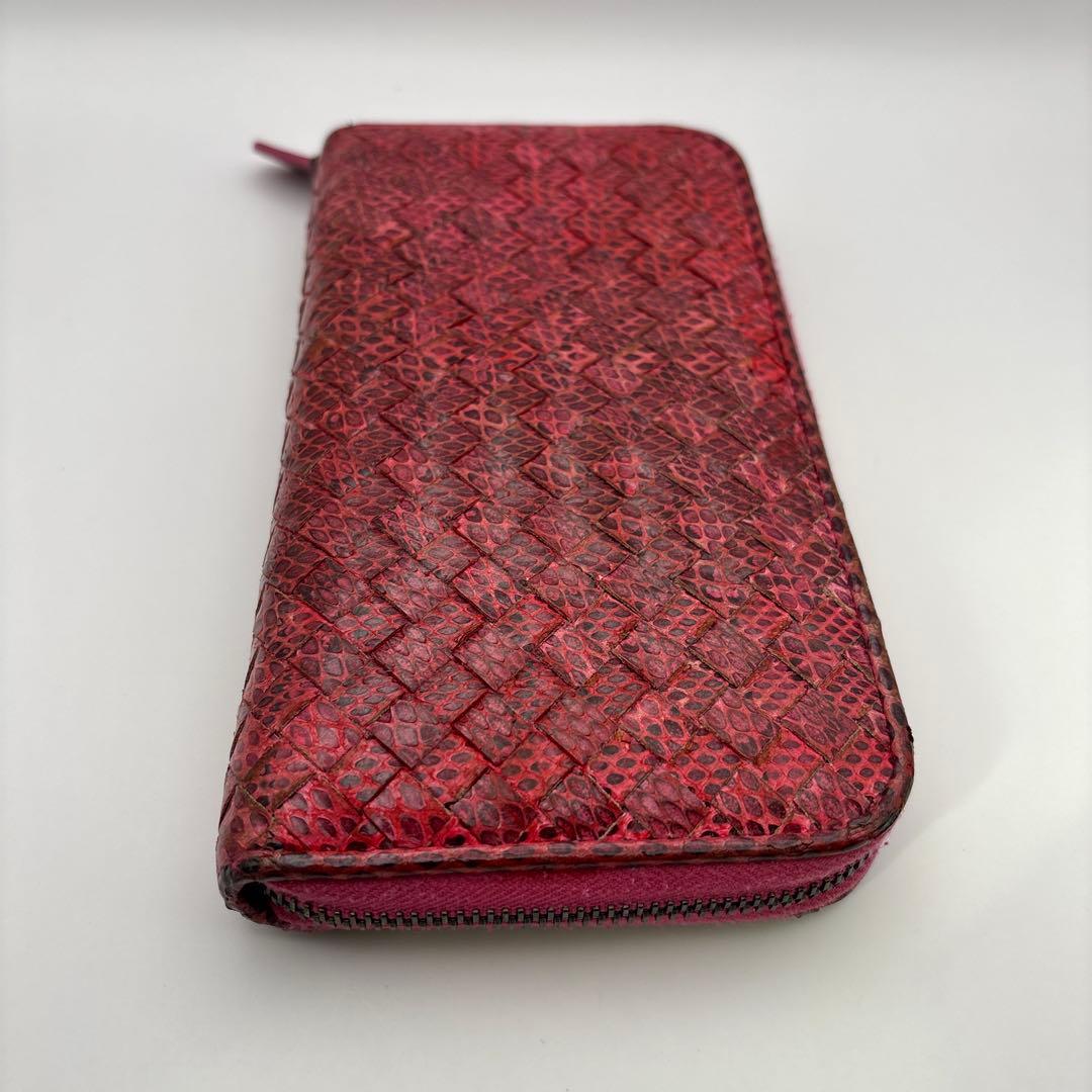 ◆正規品◆ボッティガヴェネタイントレチャート ラウンドファスナー長財布パイソン