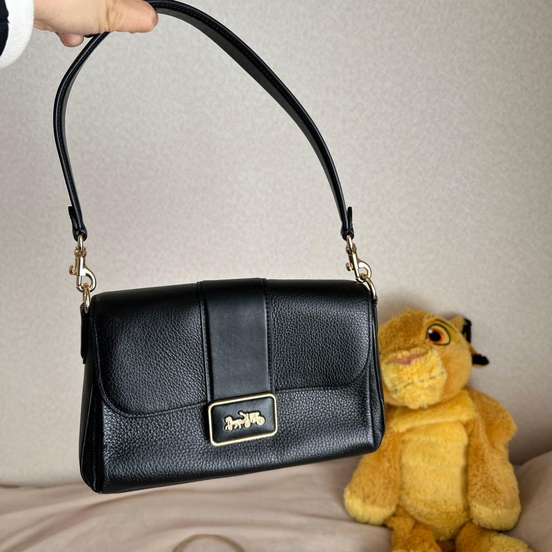 coach ショルダーバック 黒 アウトレット品 袋あり 美品