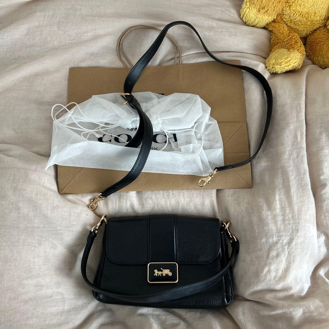 coach ショルダーバック 黒 アウトレット品 袋あり 美品