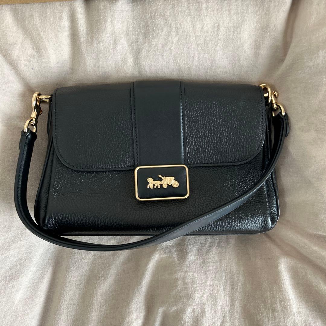 coach ショルダーバック 黒 アウトレット品 袋あり 美品