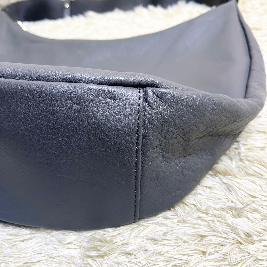 ★極美品★ラシット ソフトレザーラウンドビッグショルダーバッグ