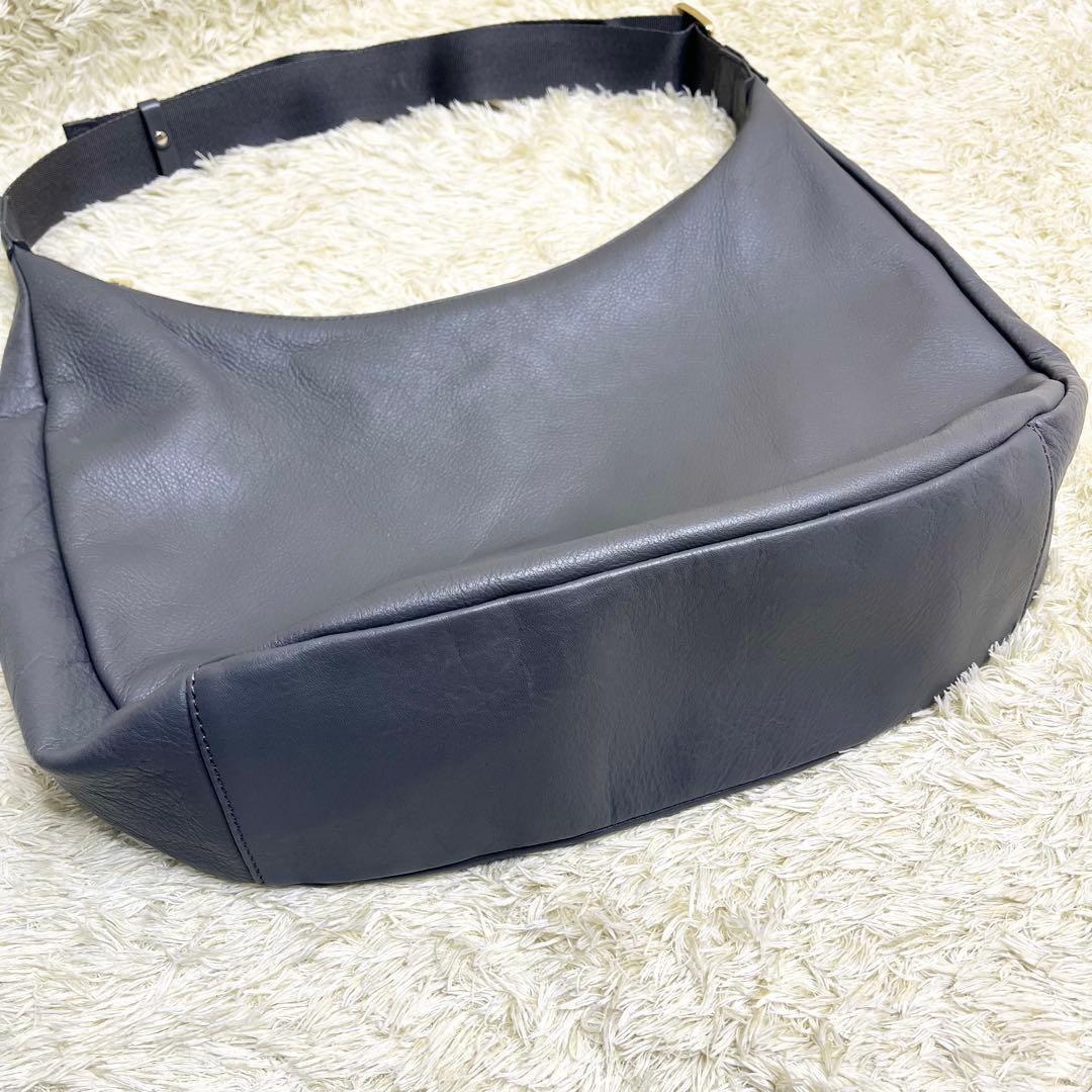 ★極美品★ラシット ソフトレザーラウンドビッグショルダーバッグ