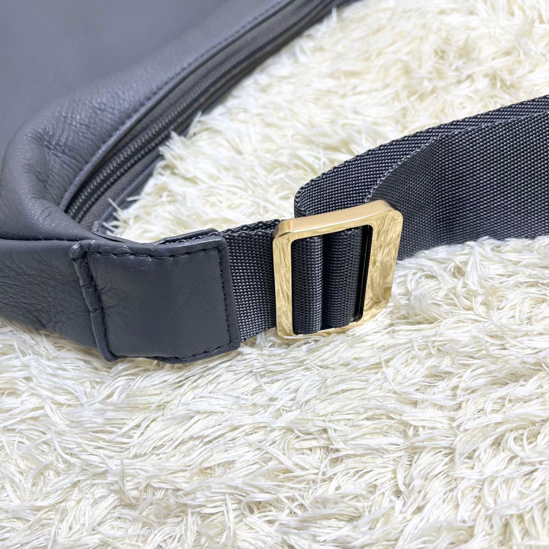 ★極美品★ラシット ソフトレザーラウンドビッグショルダーバッグ