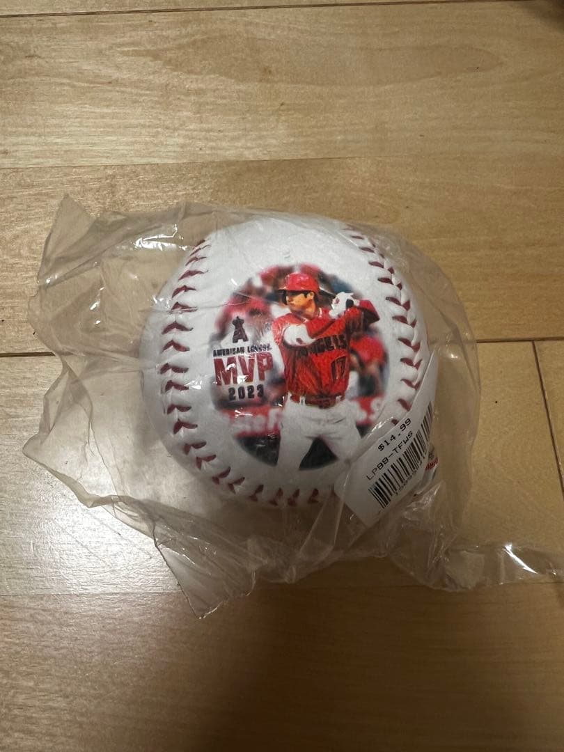 【大谷翔平選手2023MVP記念ボール】