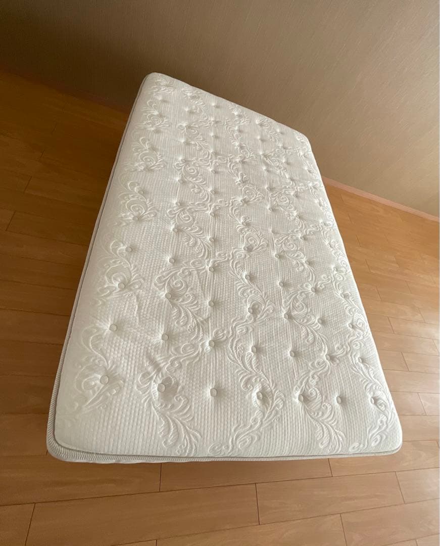 ニトリ　セミダブルマットレス(Nスリープ プレミアム P3-03) 美品