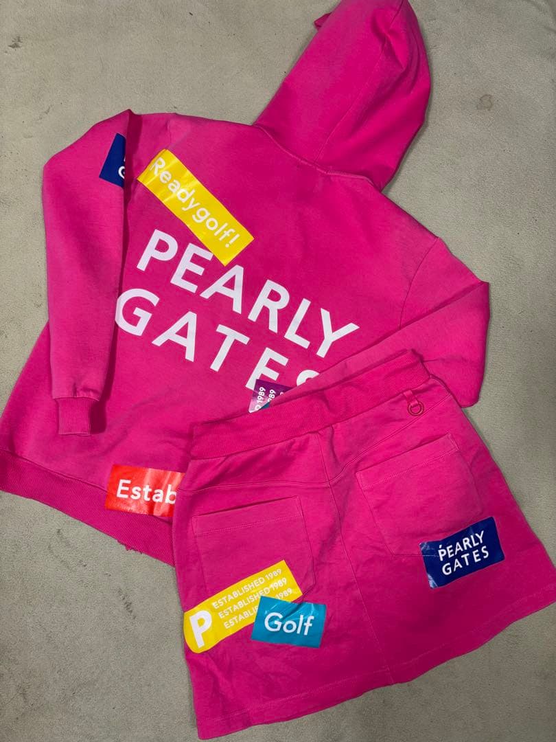 （美品）パーリーゲイツ、フルジップパーカーとスカートのセットアップ、サイズ1