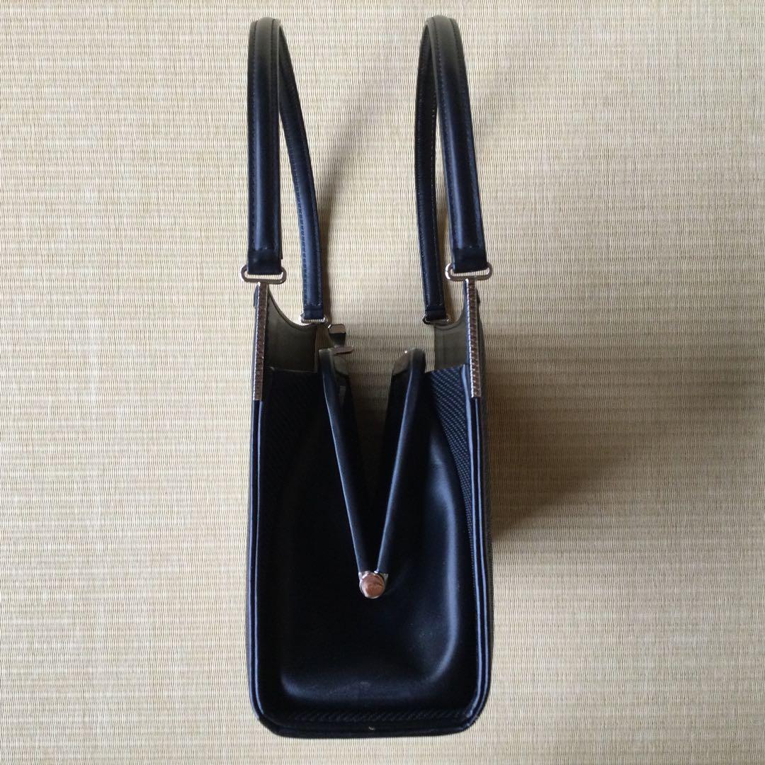 Guchimim　黒のハンドバッグ 箱付き