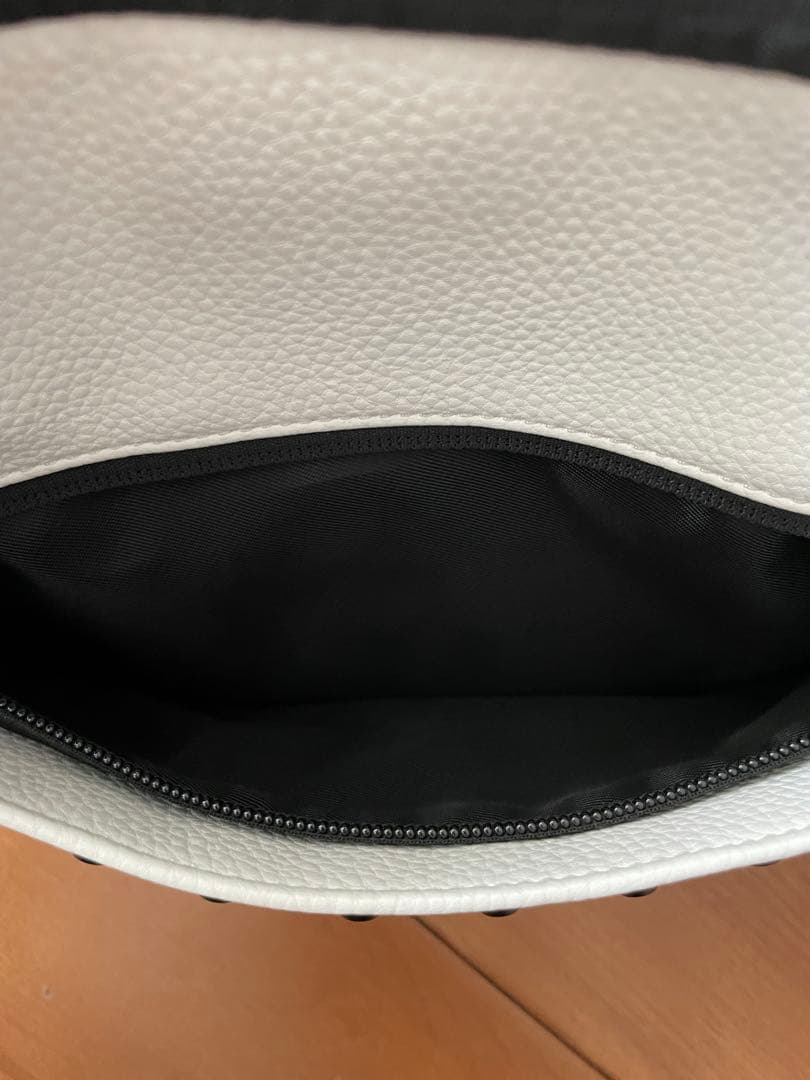 ✴︎新品未使用✴︎ANew スタッズ付きゴルフバッグ ホワイト