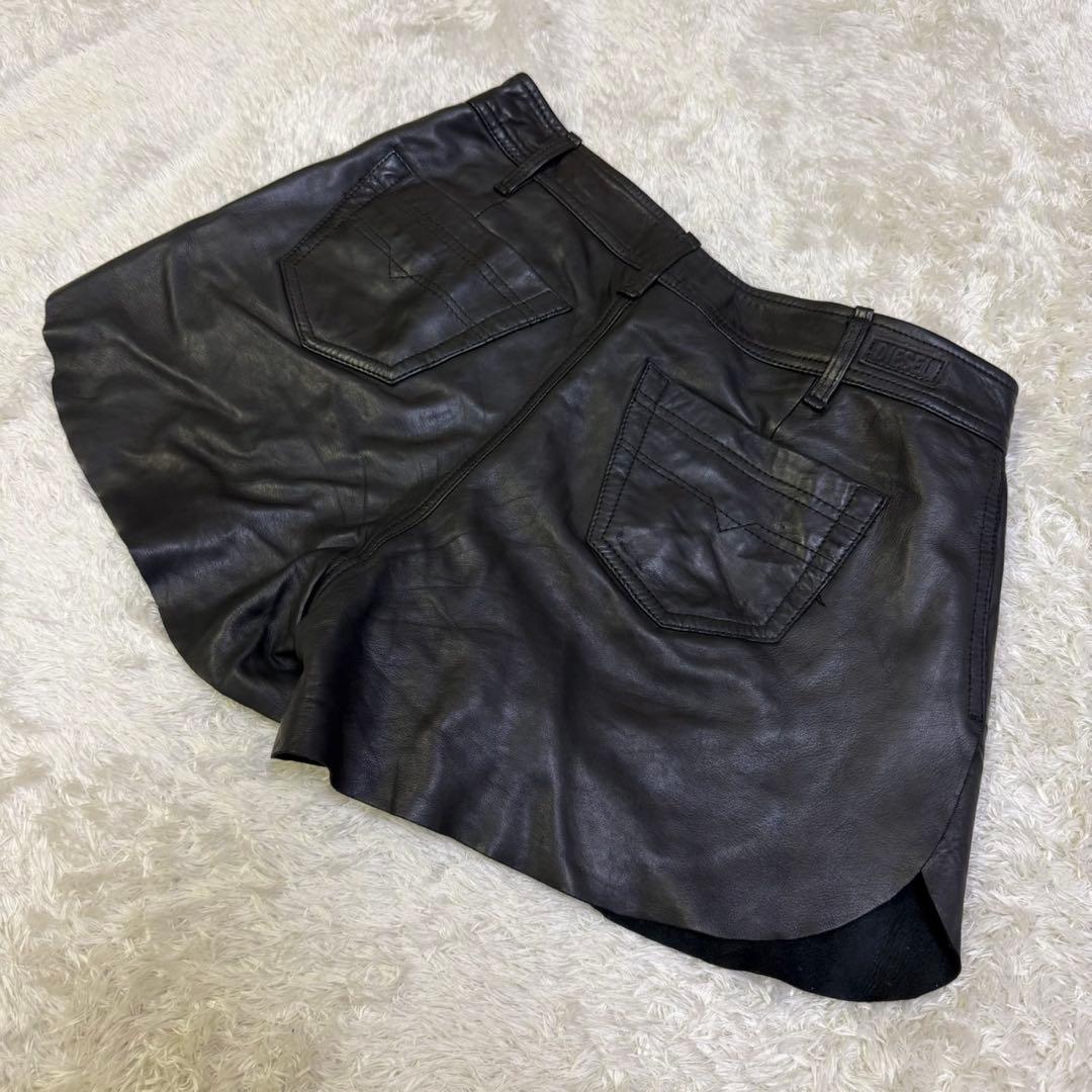 【DIESEL】26 レザーショートパンツ 羊革 ブラック レディース