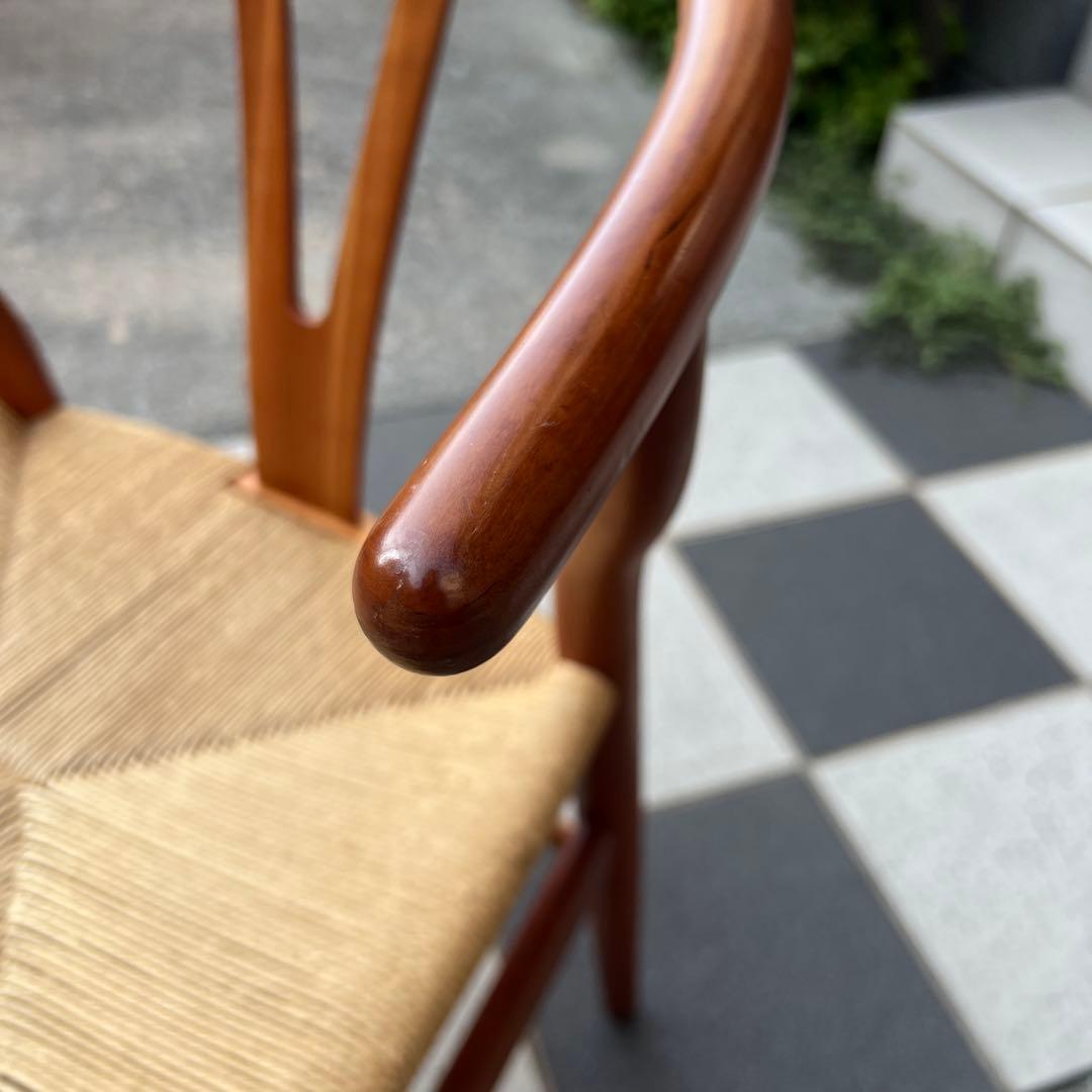 【正規品】カールハンセン　チェリー材のYチェア　CH24