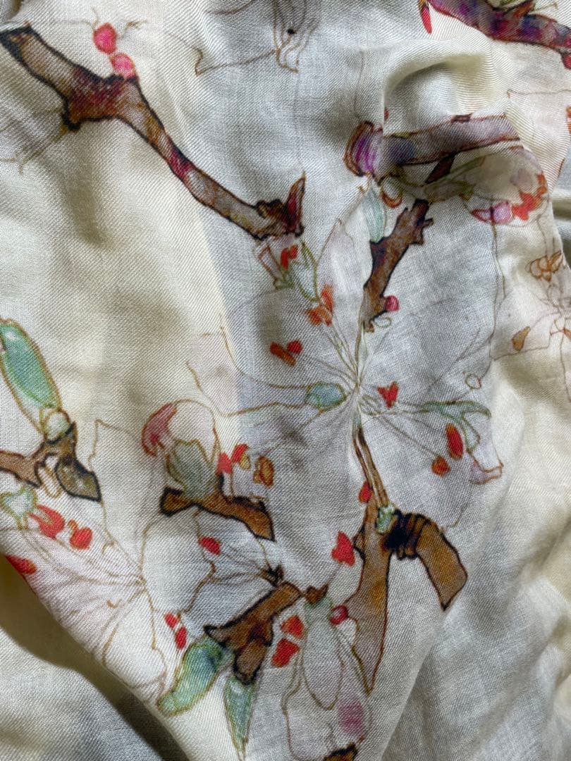 【極美品】LOEWE ロエベ 花柄　ストール　クリーム＆ブラック　カシミヤ入り