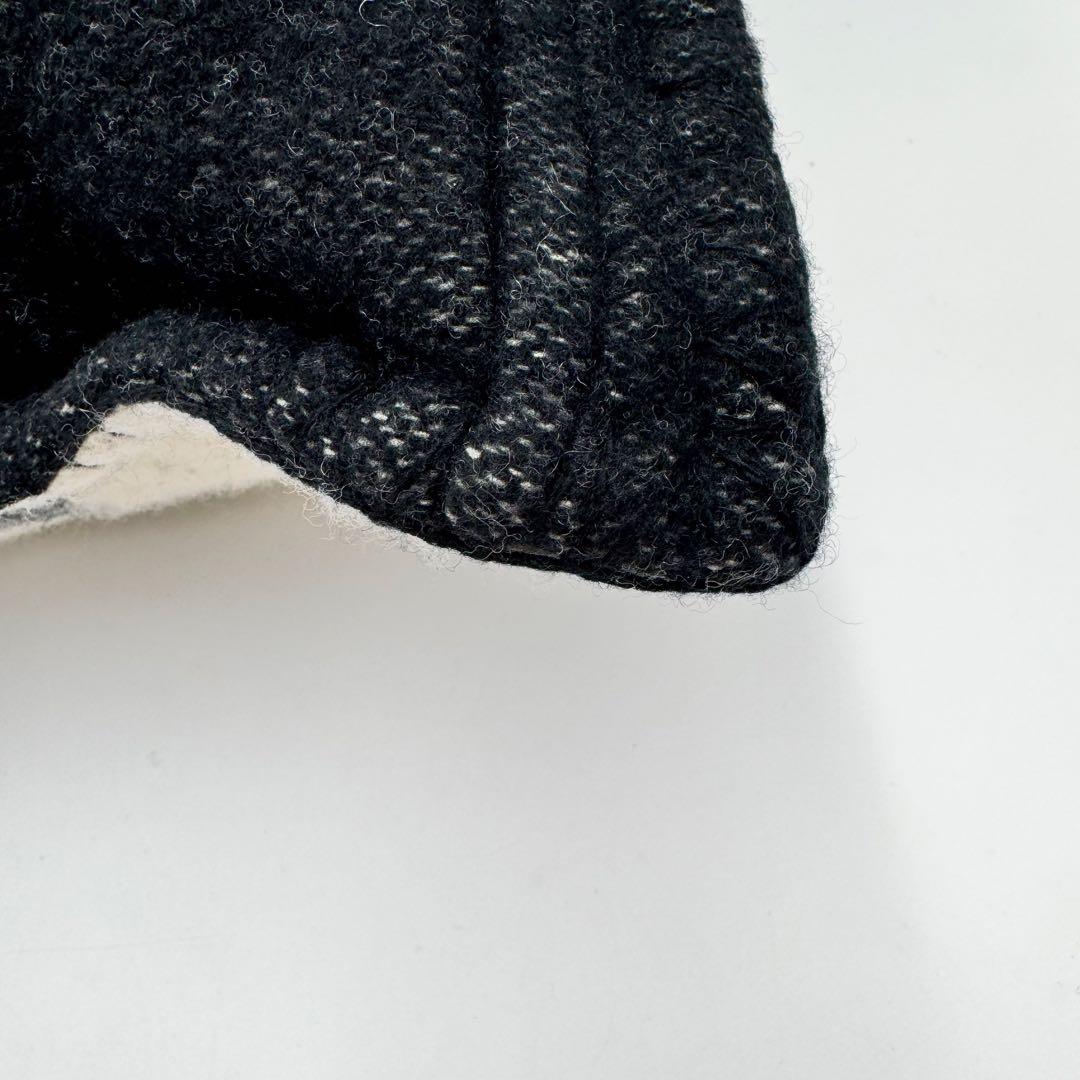 未使用品✨CHANEL カシミヤ　クッション　ココマーク　グレー　アイボリー