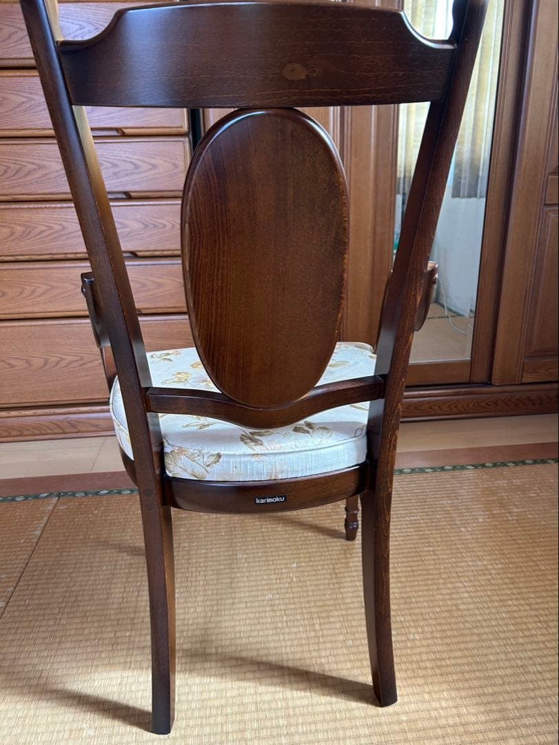 ②カリモク KARIMOKU 花柄椅子　１脚