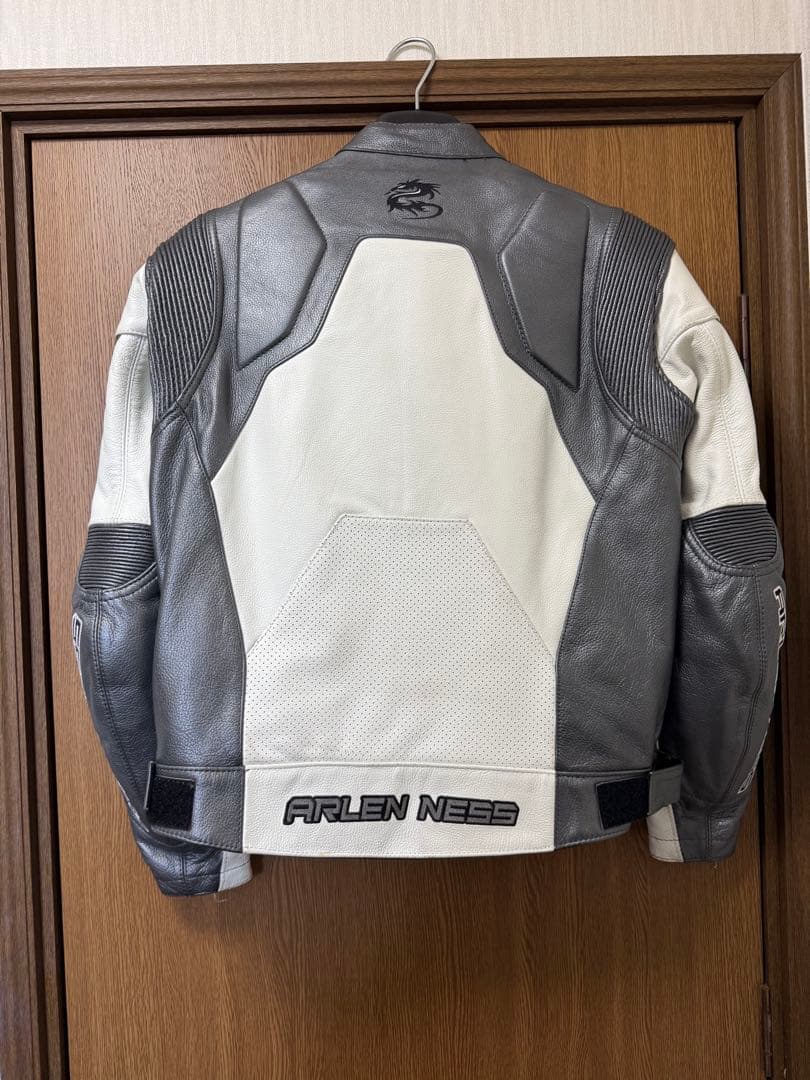 ARLEN NESS パフォーマンスジャケット ホワイト/グレー