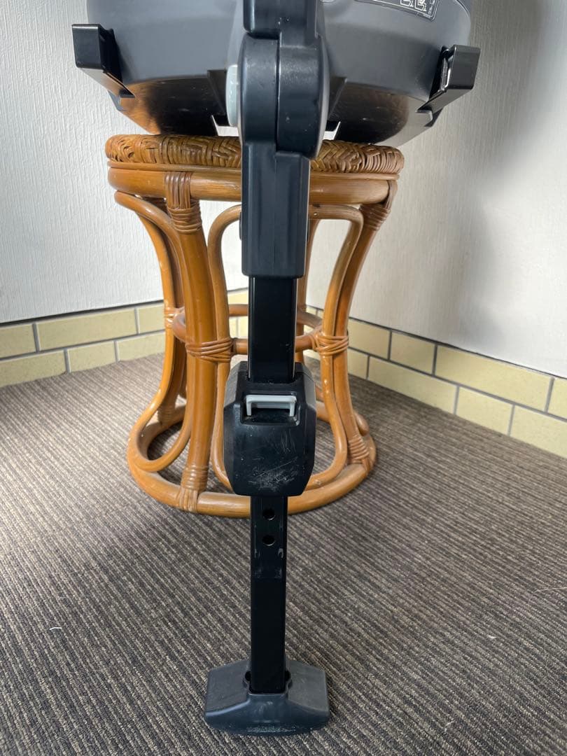 【美品】 Combi コンビ NEROOM ネルーム ISOFIX NF-700