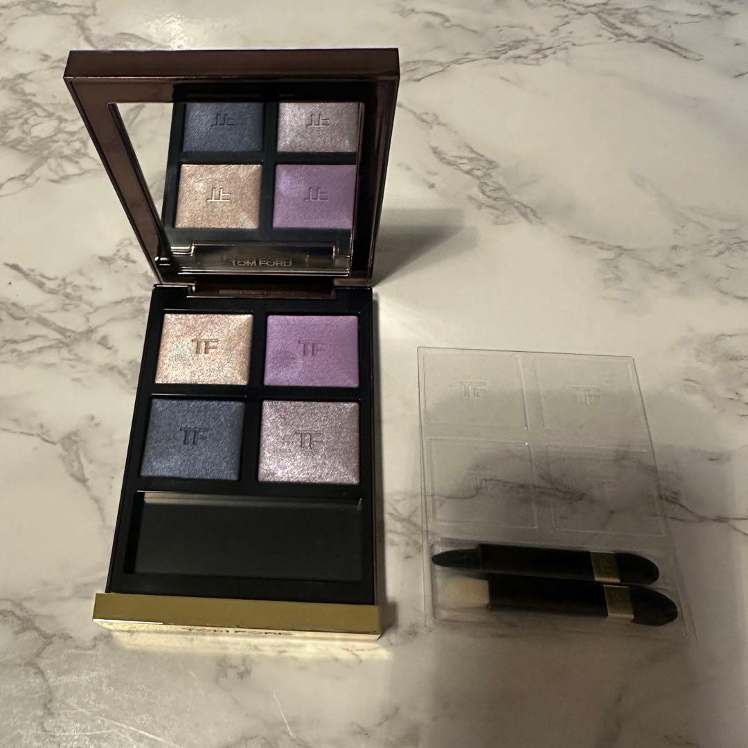 トムフォード　アイカラークォード【復刻版】28RW デイドリーム