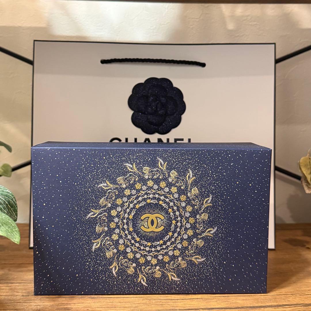 CHANEL アイシャドウパレット　マスカラ　限定ポーチ付