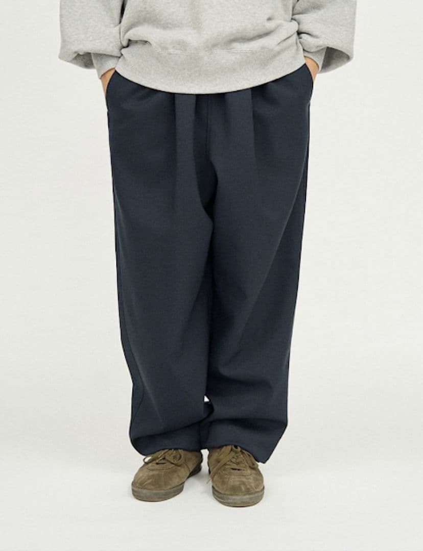 パンツ DOWN FABRIC TWO TUCK TRACK PANTS