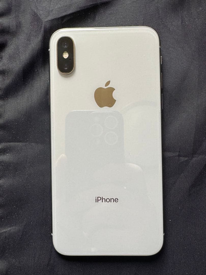 ゆ*ん様 iPhone X 64GB シルバー 新品のガラスフィルム1枚プレゼン