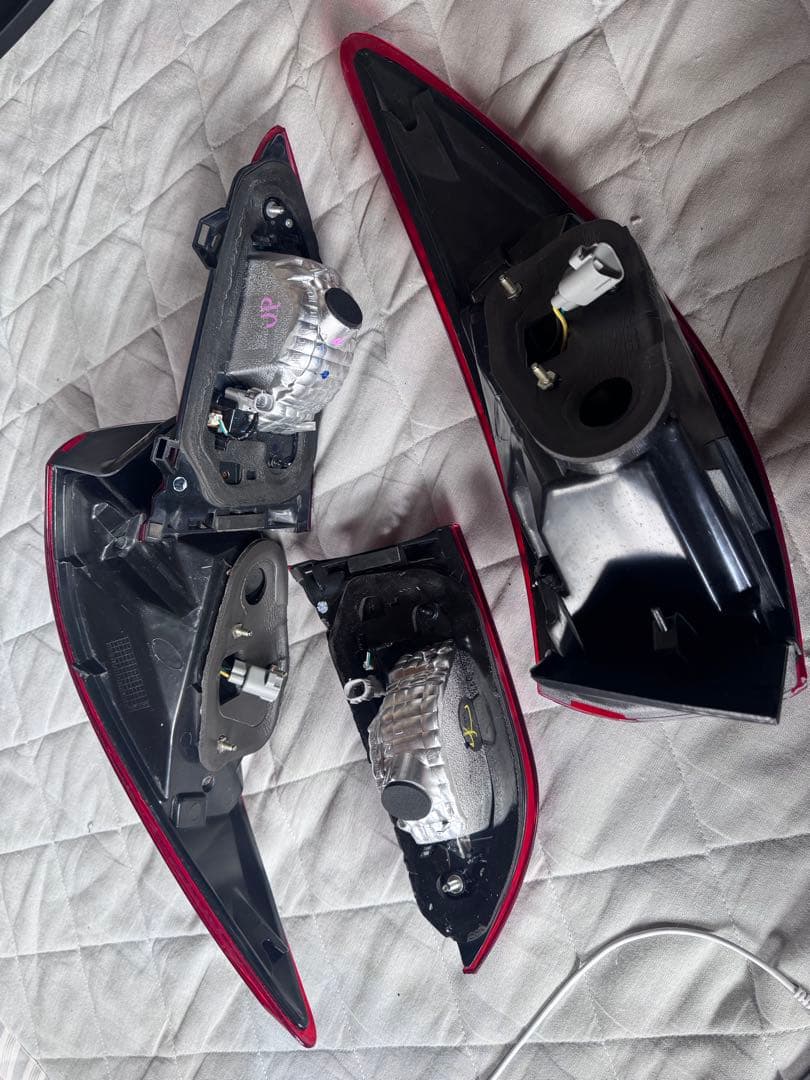 ssm様【MAZDA ATENZA セダン】中期 テールランプ