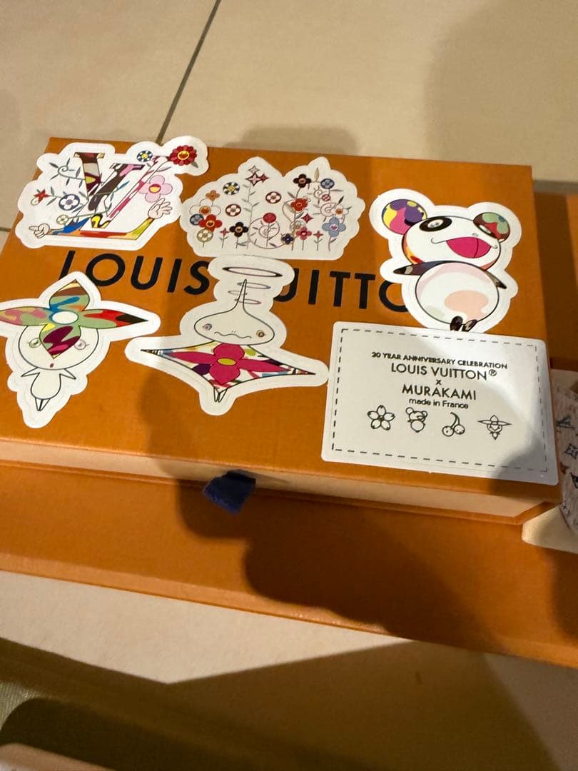 ルイヴィトン　村上隆　ヘアピン　シール，袋付き