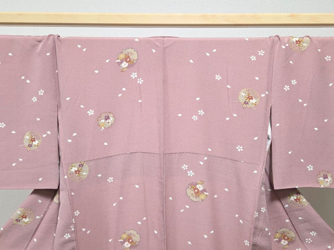 A5 雪輪に季節の花々 縮緬 桜 梅 袷 正絹 小紋 着物 身丈160 裄71