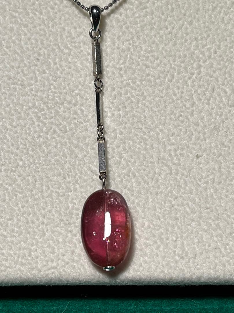 【Mami プロフィール必読】桜色石付き　Pt 850 ペンダント