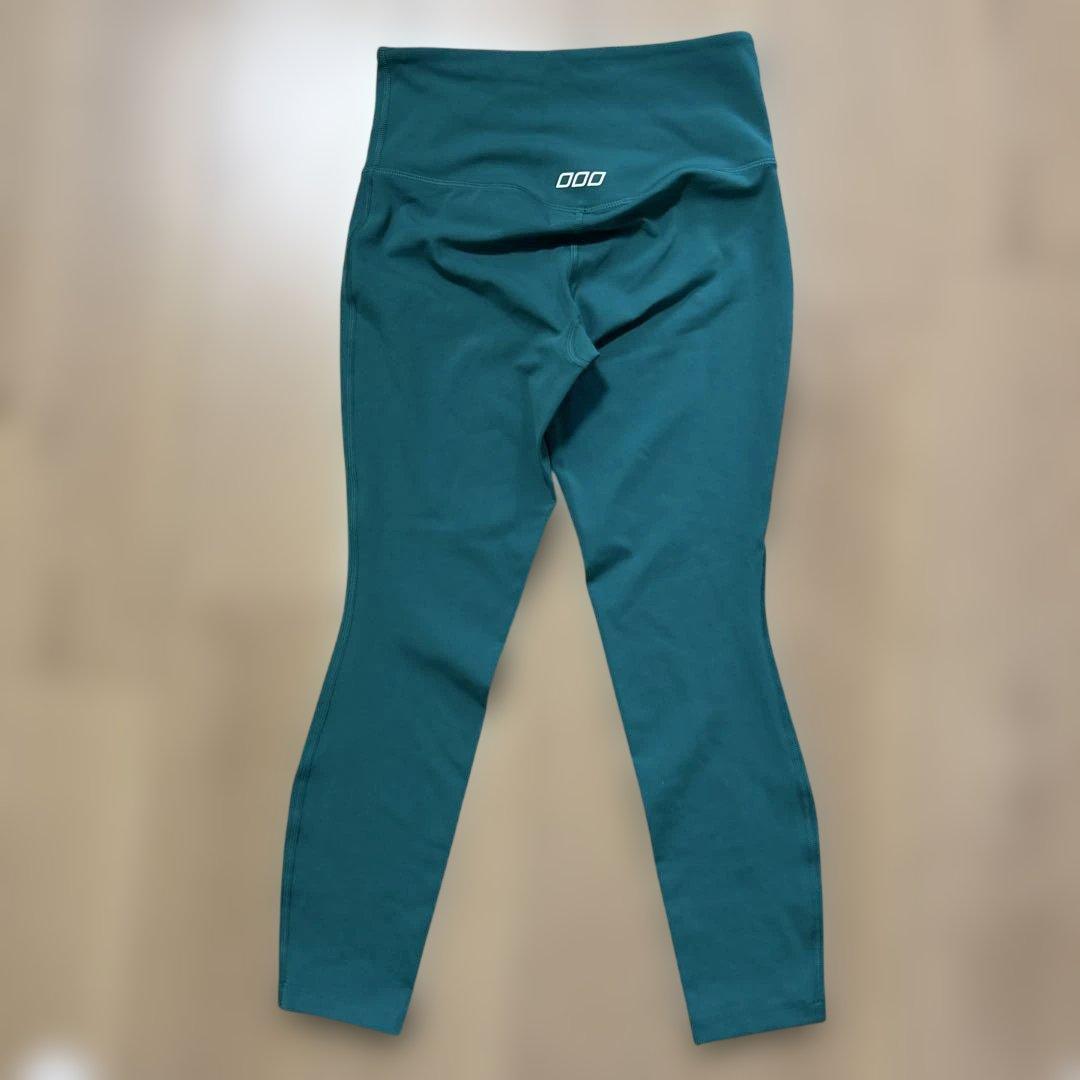 【新品・未着用】Lorna Jane ヨガパンツ　スパッツ　ローナジェーン