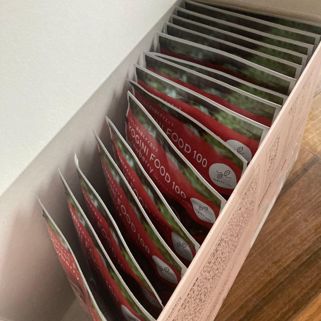 YOGINI FOOD100 ヨギーニフード100ストロベリー　16袋