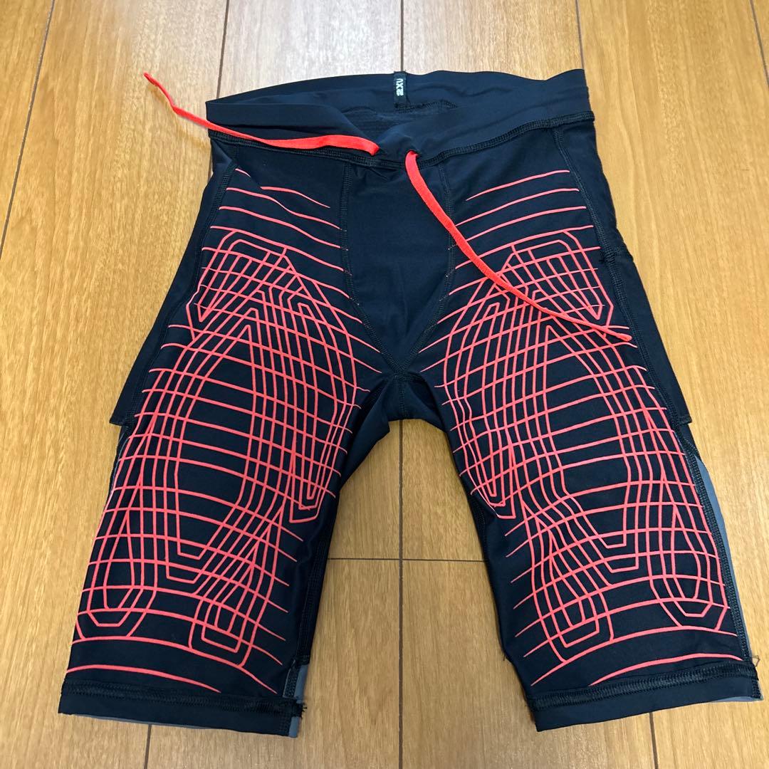 2XU メンズ ライトスピード リアクト コンプレッションショート　Sサイズ