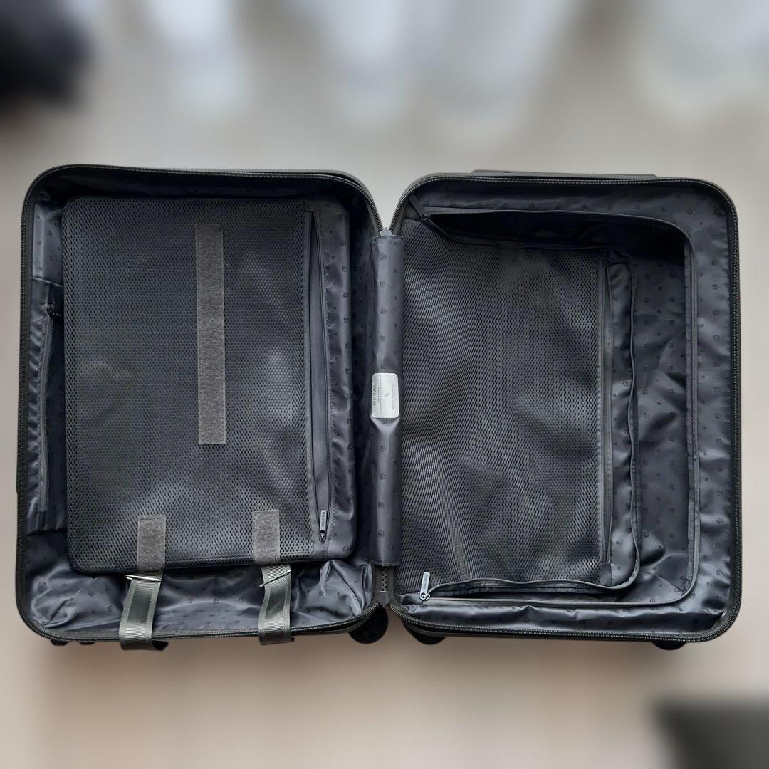 RIMOWA リモワ ESSENTIAL キャビン グレーグロス 機内持ち込み可