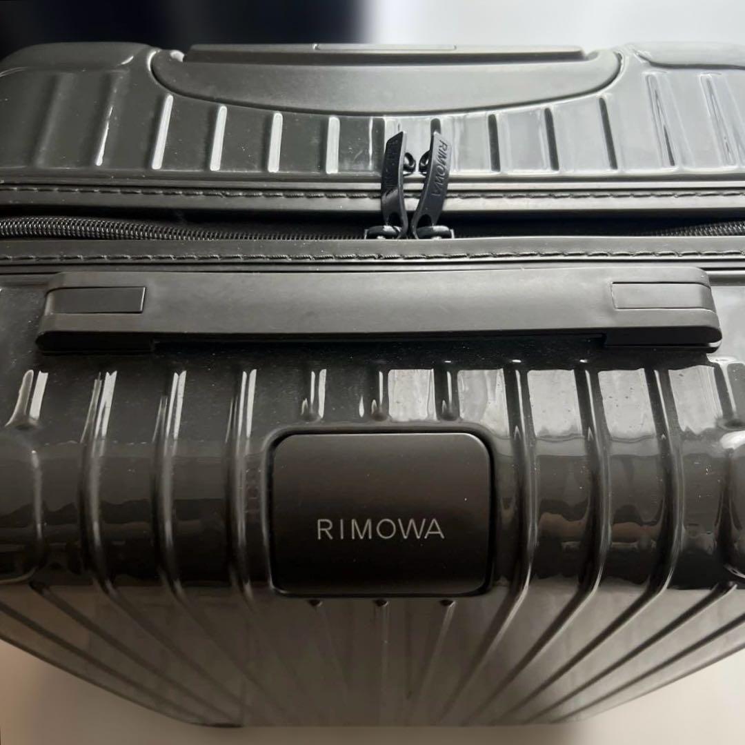 RIMOWA リモワ ESSENTIAL キャビン グレーグロス 機内持ち込み可
