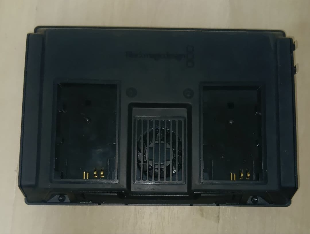 Blackmagic Video Assist 4K モニター