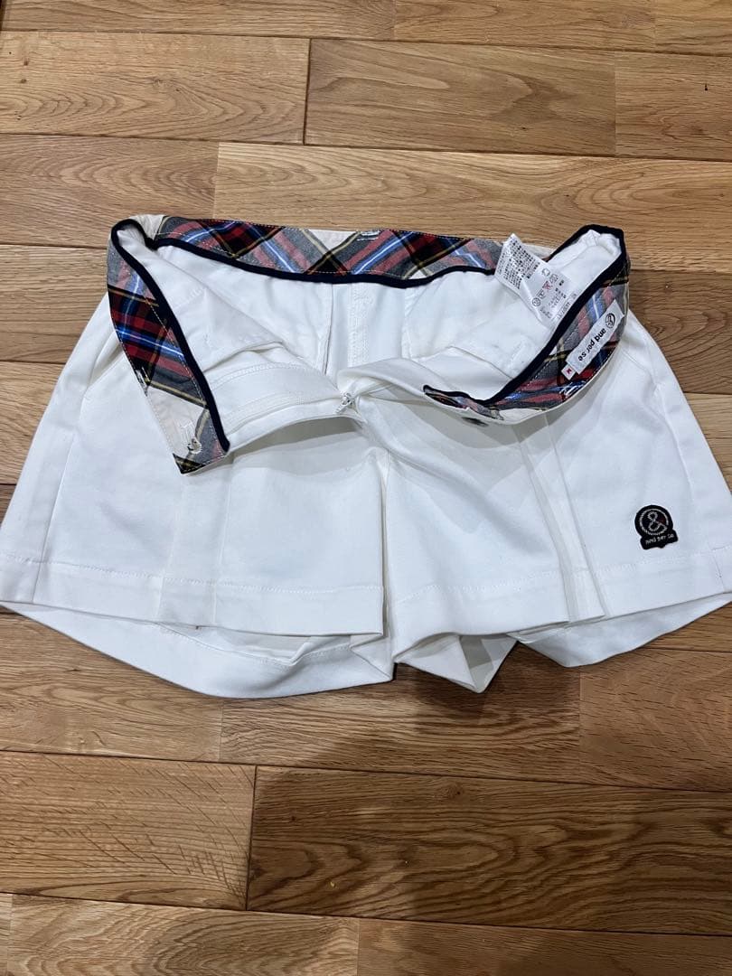 ホワイト ショートパンツ プリーツ and per se