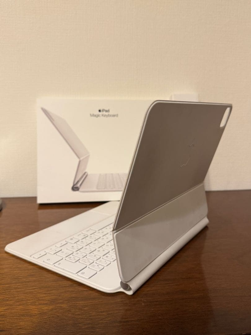 iPad Air 第5世代 64GB Magic Keyboard